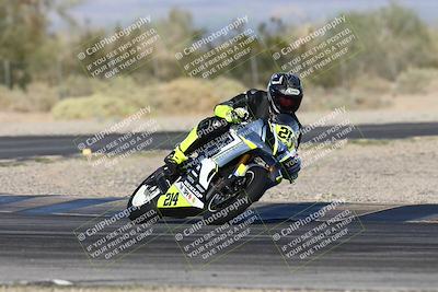 media/Nov-02-2025-CVMA (Sun) [[337aff29ab]]/Race 17-Amateur Supersport Middleweight/